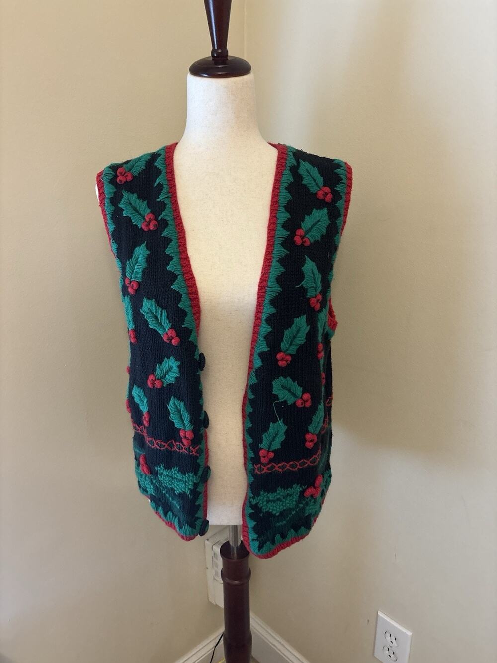 Belle Pointe Vintage Sweater Vest Holly Christmas Winter Unique Size S